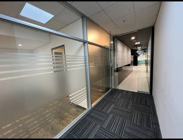 339M² OFFICE TO LET IN FORESHORE